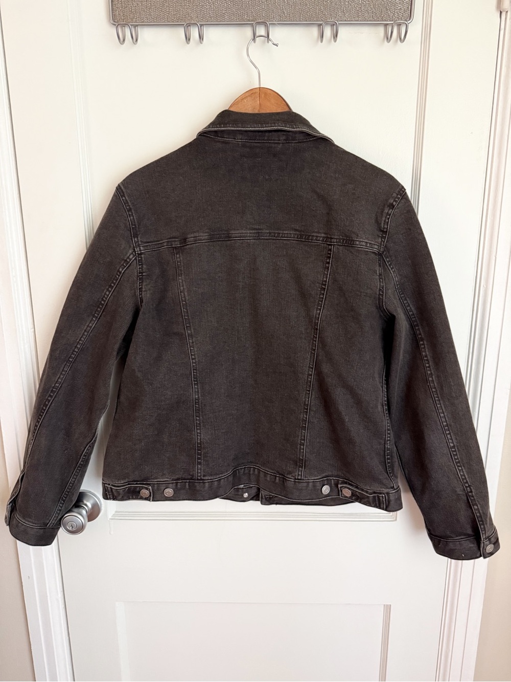 Time and Tru Black Wash Denim Jacket - Picture 6 of 6